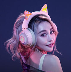 ˖ ࣪ ‹ headset razer kraken kitty